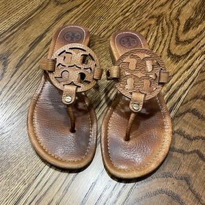 Authentic Tory Burch miller sandals 💕